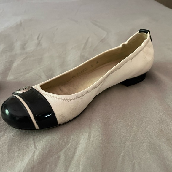Stuart Weitzman flats - Picture 5 of 8
